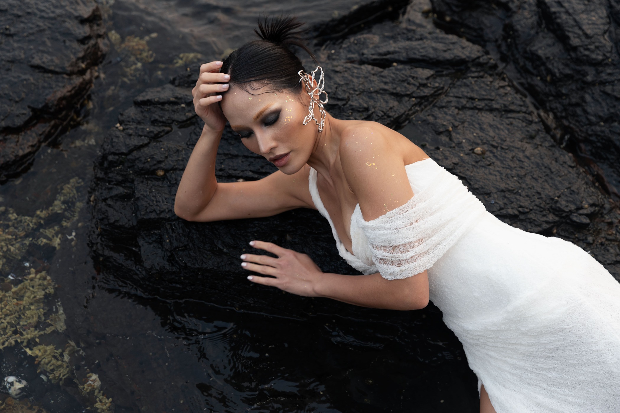 How to Choose a Wedding Dress That Matches Your Wedding Style